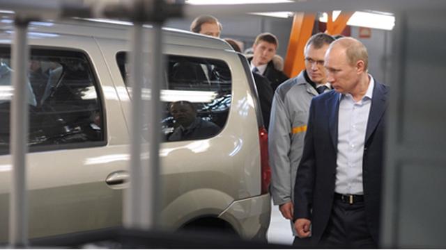 Путин на открытии производства Лада Ларгус